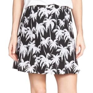 Vince Camuto Black & White Island Palm Tree Print Business Casual Skirt Size 2